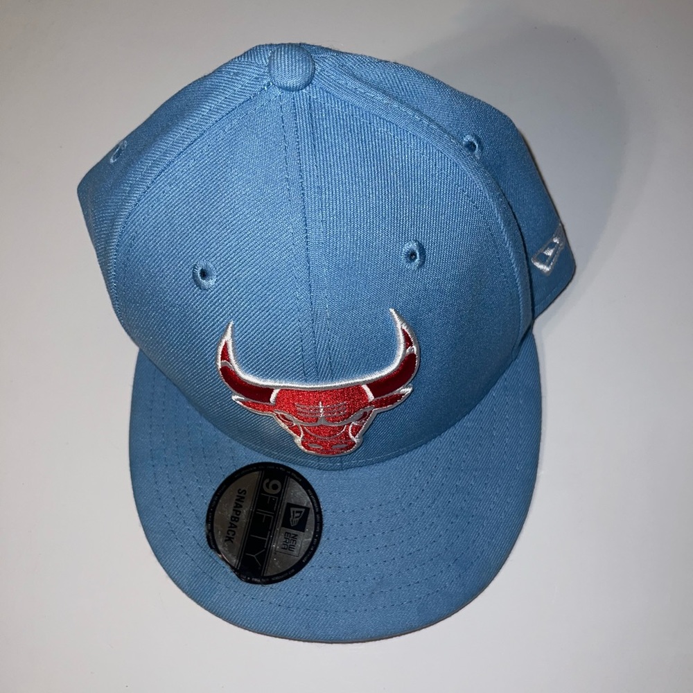 NBA Chicago Bulls SnapBack Cap | North Carolina Blue, Bold Team Graphic Design - Picture 3 of 8